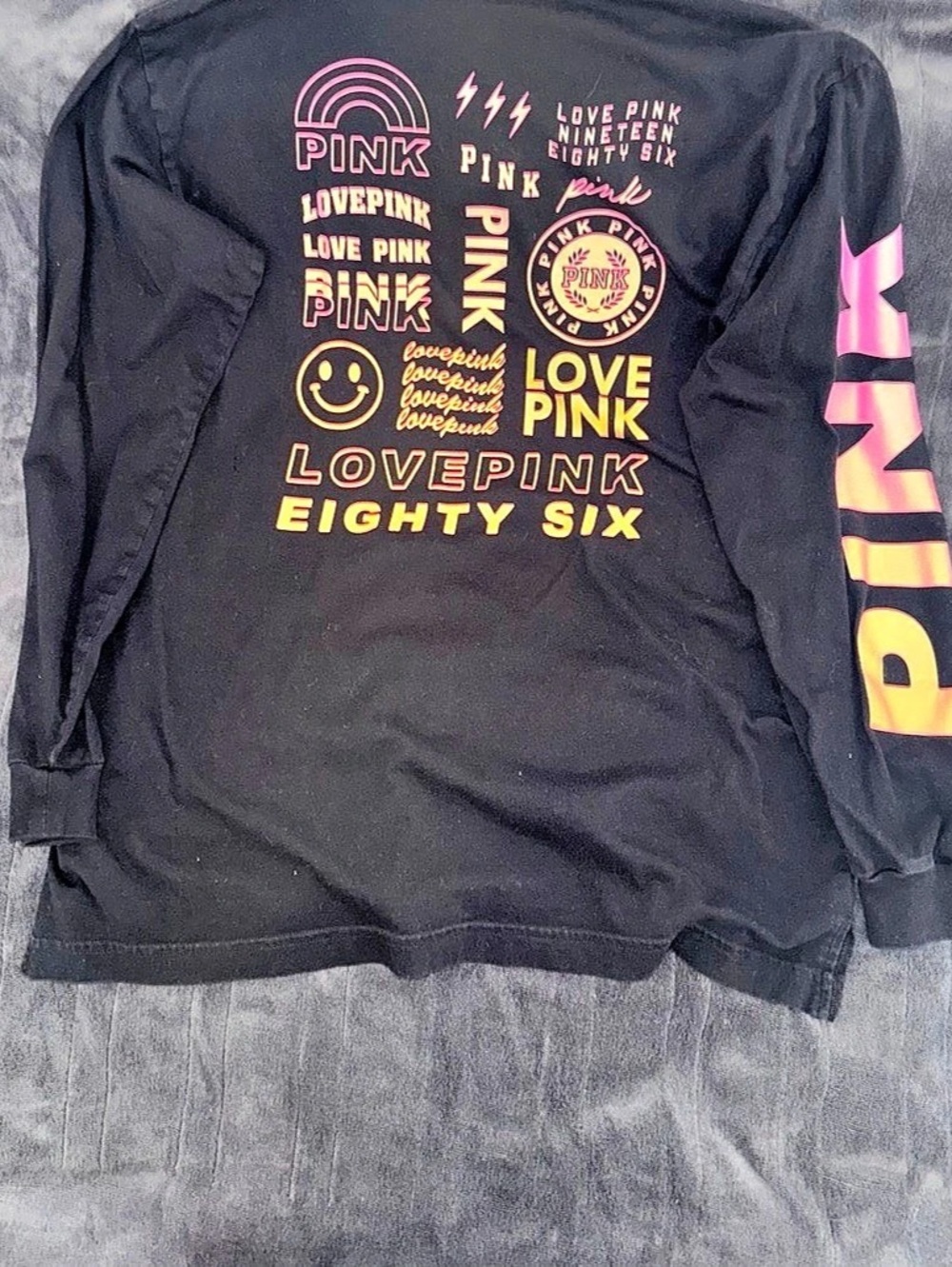 PINK Graphic Long Sleeve Tee
